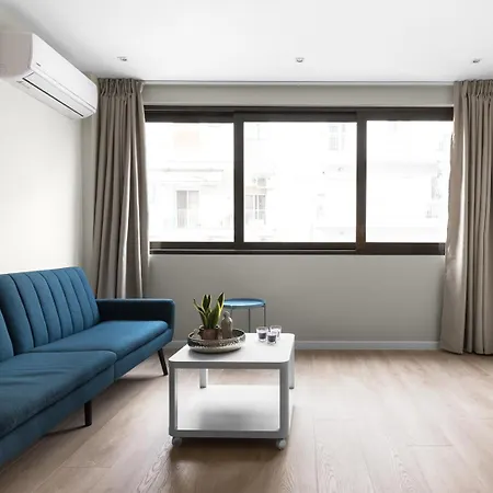 New Yorker, Nilie Hospitality Mgmt Lägenhet